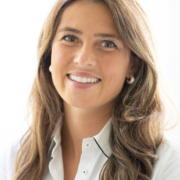 Dr. Elisa Caro